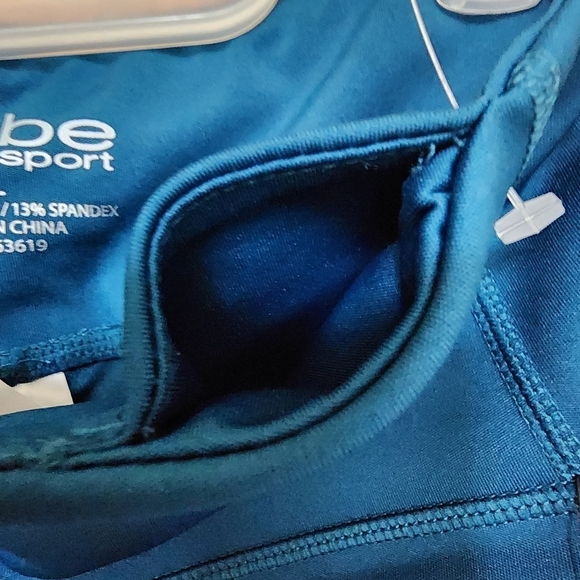 guc BEBE SPORT leggings w/pockets sz L - Picture 8 of 8
